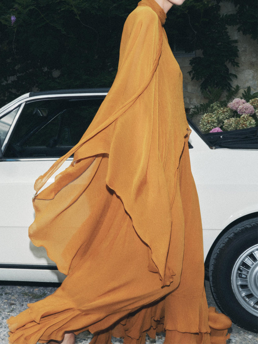 Elegant Cape With Laminated Decorative Dress