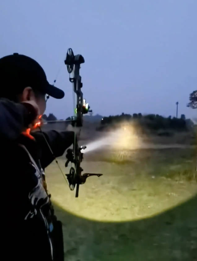 80lb Night Shot Compound Bow Set