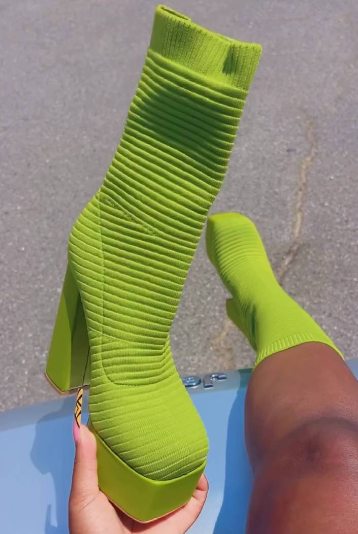 Ribbed Platform Heeled Boots