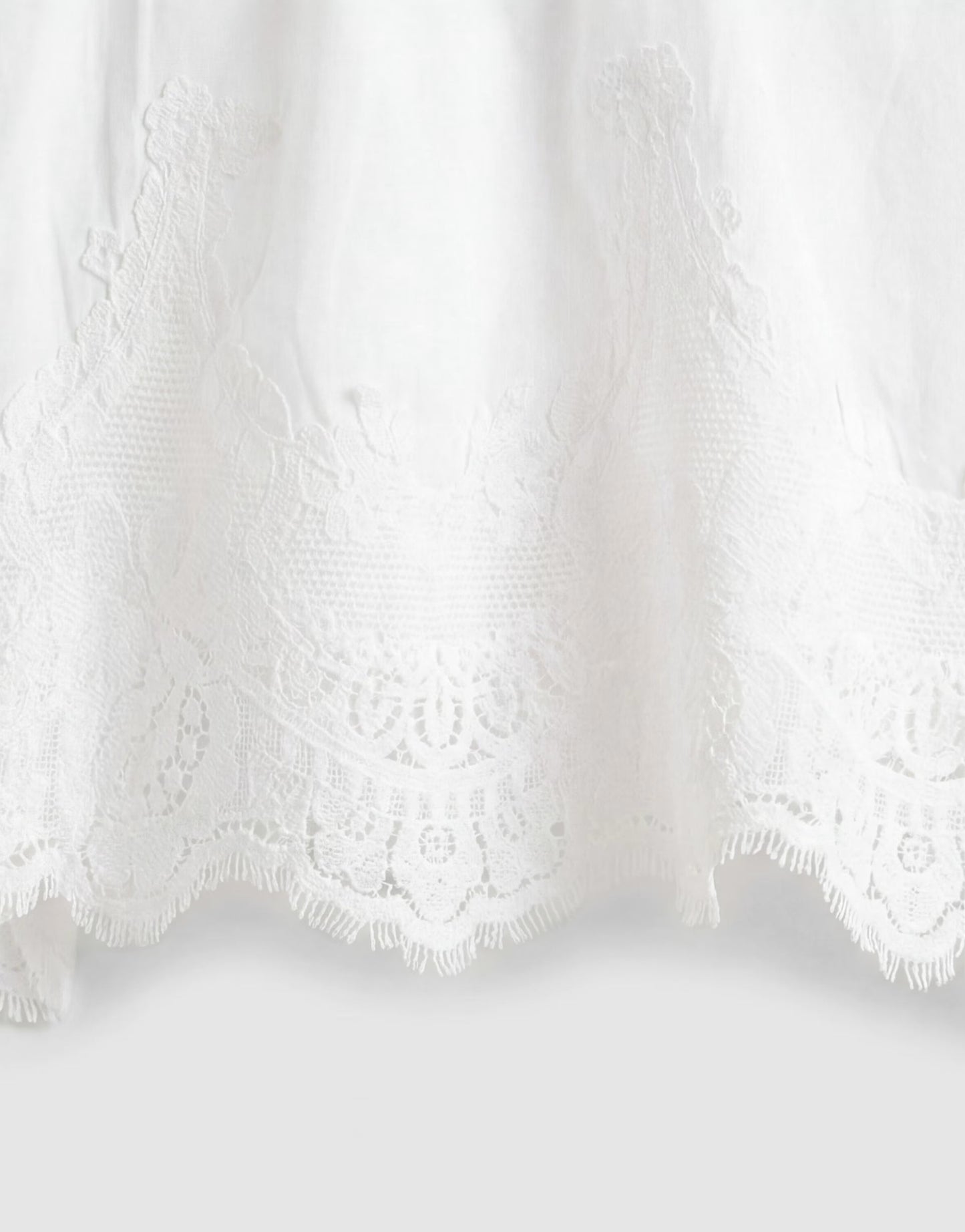 Shirt With Bell Sleeves and A Scalloped Lace Hem