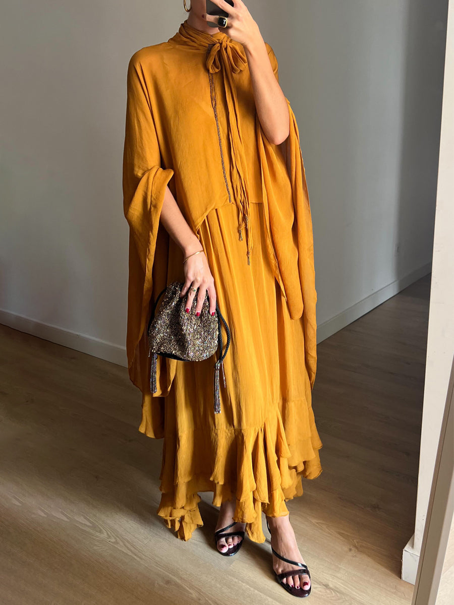 Elegant Cape With Laminated Decorative Dress