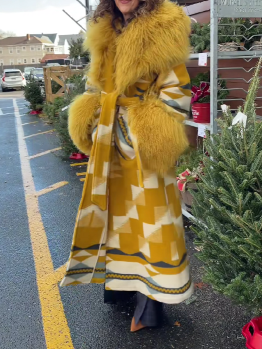 Faux Fur Leader's Mouth Print Coat